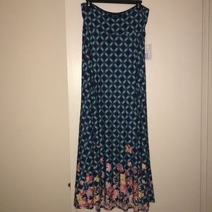 NWT Lularoe XL Maxi skirt